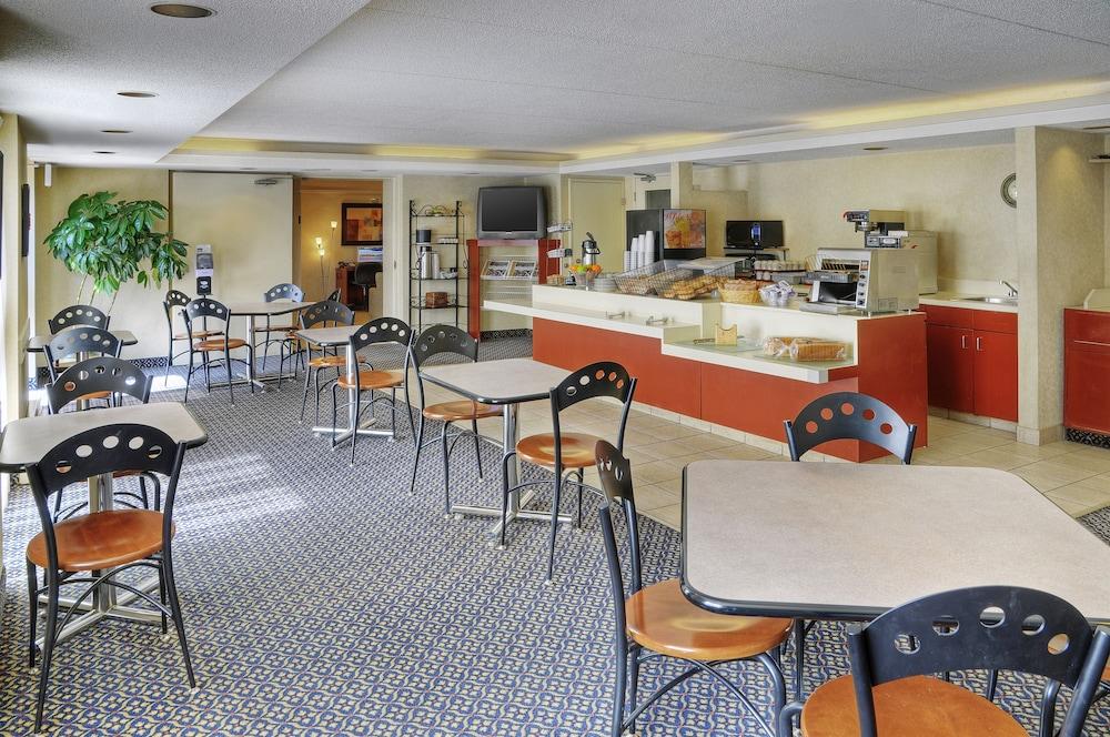 Comfort Suites Λονδίνο Εξωτερικό φωτογραφία
