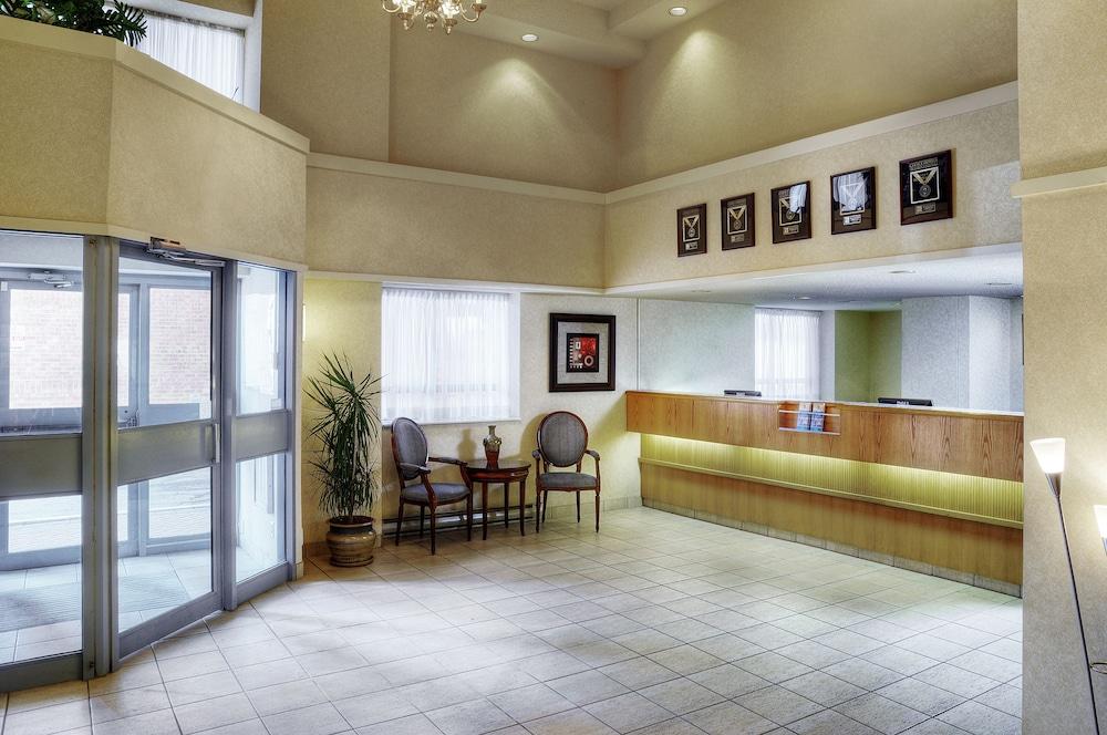Comfort Suites Λονδίνο Εξωτερικό φωτογραφία