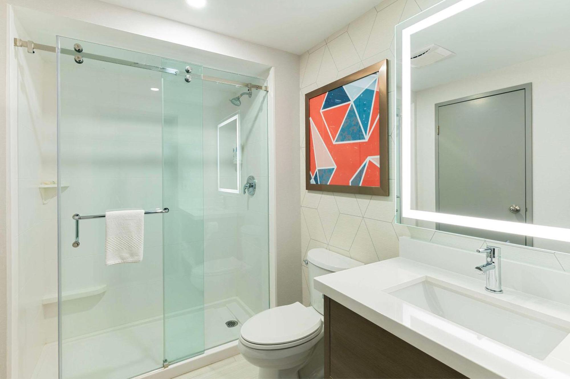 Comfort Suites Λονδίνο Εξωτερικό φωτογραφία